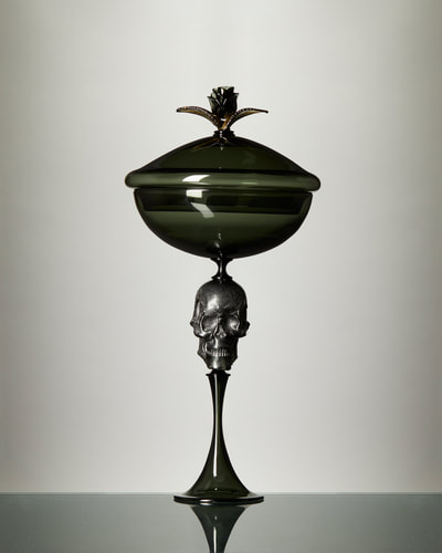 Sacrificial Vessel by Michael Schunke. Handblown glass skull and rose lidded goblet. @thegobletninja